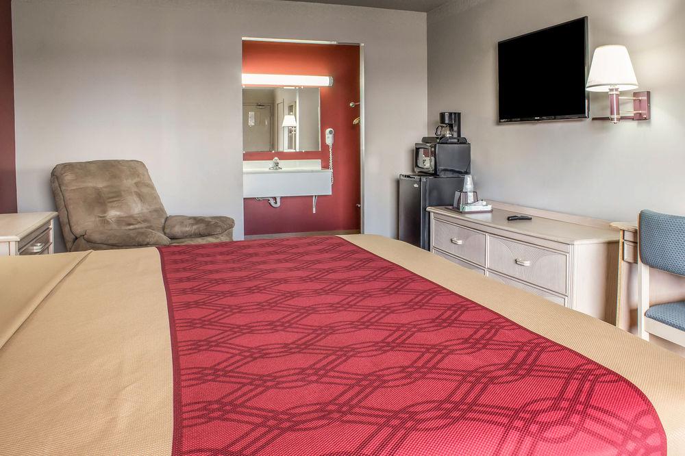 Spencer Inn & Suites المظهر الخارجي الصورة