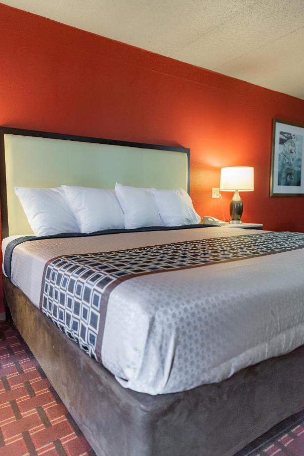 Spencer Inn & Suites المظهر الخارجي الصورة