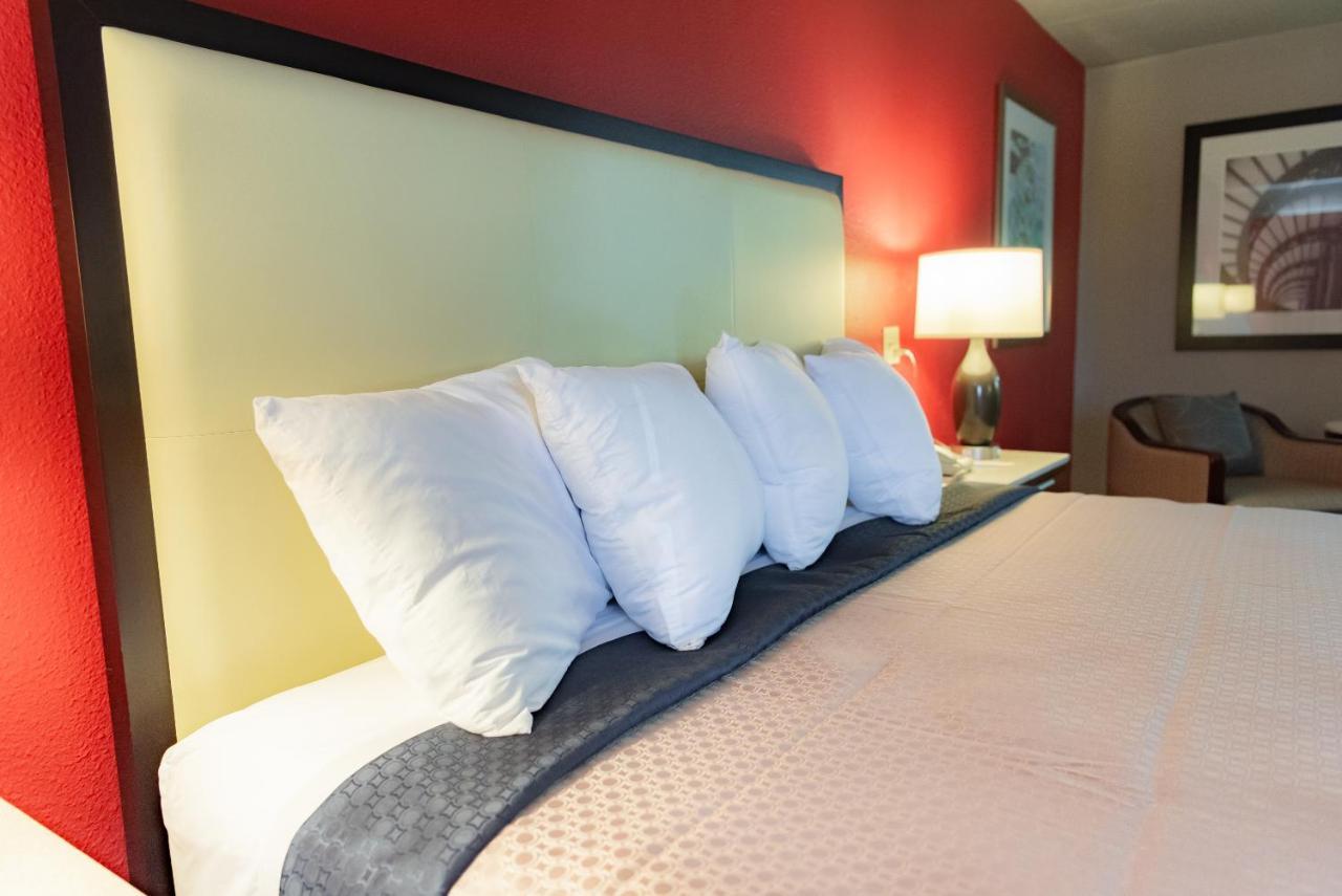 Spencer Inn & Suites المظهر الخارجي الصورة