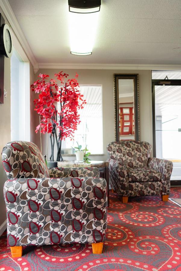 Spencer Inn & Suites المظهر الخارجي الصورة
