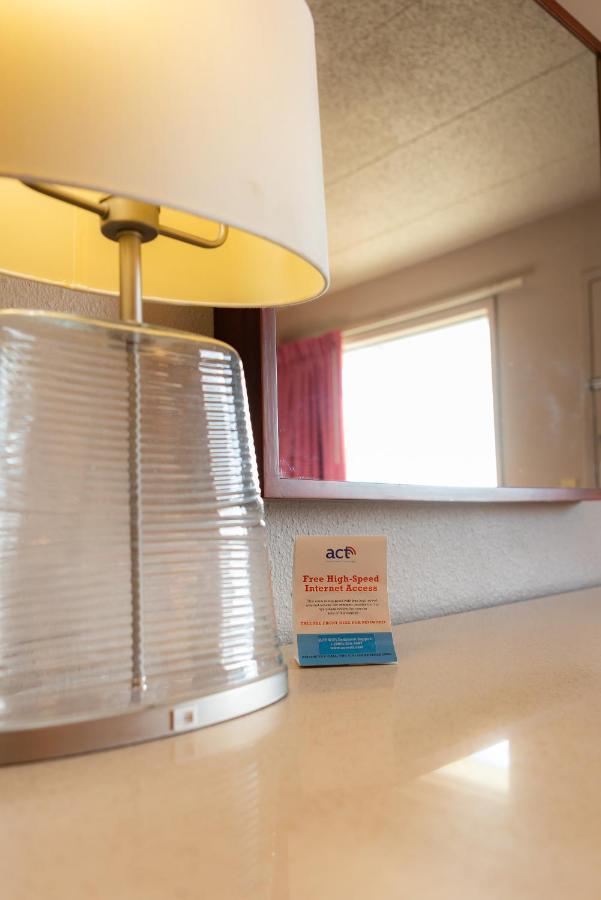 Spencer Inn & Suites المظهر الخارجي الصورة