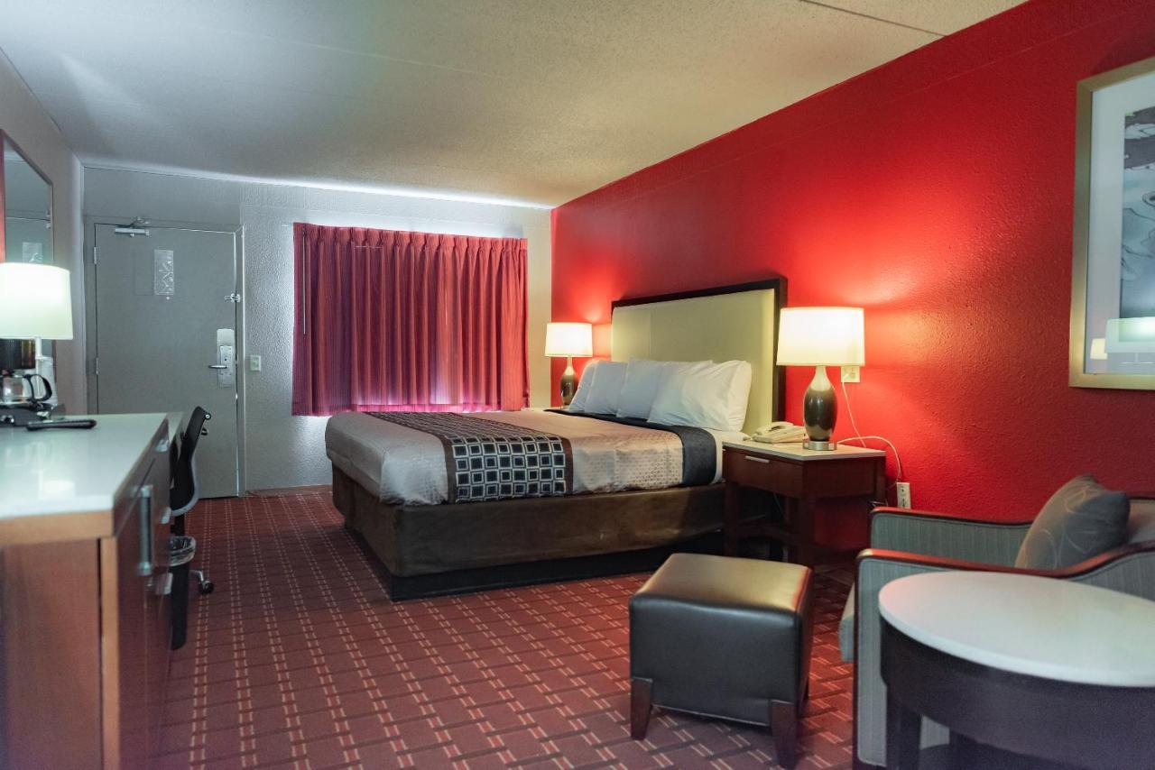 Spencer Inn & Suites المظهر الخارجي الصورة